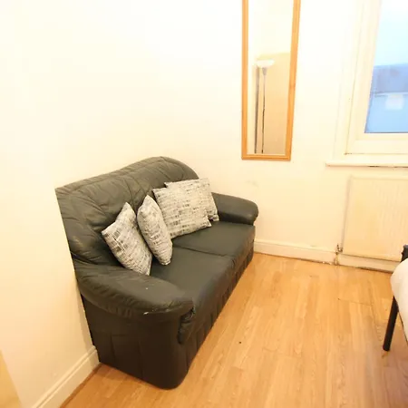 Cosy Casa: Beachfront Promenade Retreat With Free Parking Apartment *