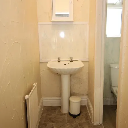 Cosy Casa: Beachfront Promenade Retreat With Free Parking * Blackpool