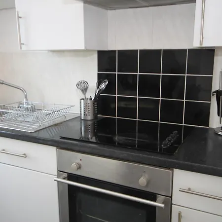 Cosy Casa: Beachfront Promenade Retreat With Free Parking Apartment Blackpool
