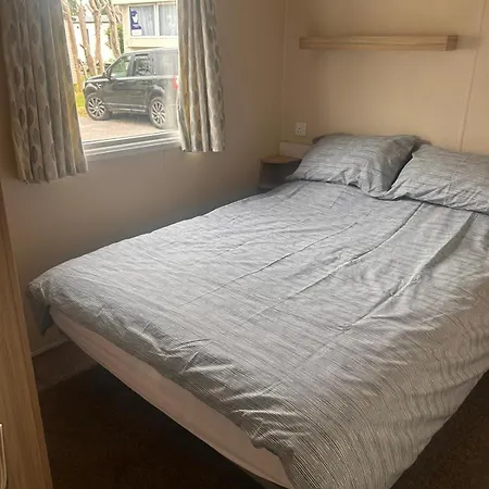 Holiday park 8 Berth Caravan Marton Mere *