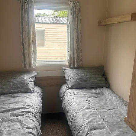 8 Berth Caravan Marton Mere Blackpool