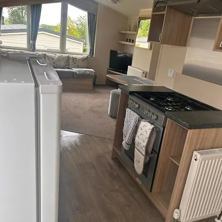Holiday park 8 Berth Caravan Marton Mere Blackpool