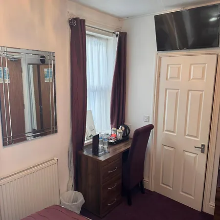 Delovely Bed & Breakfast Blackpool