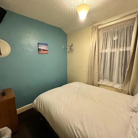 Alondra Bed & Breakfast Blackpool