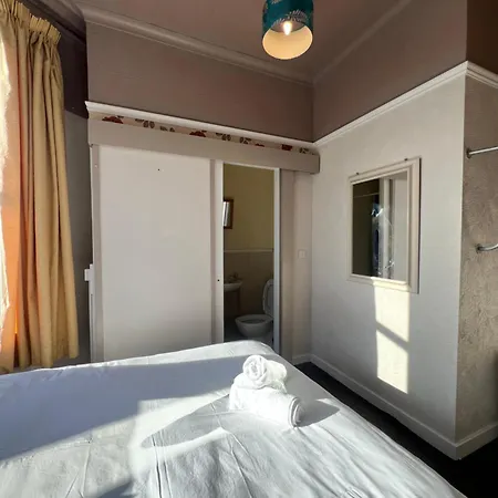 Bed & Breakfast No 1 Lord Street Blackpool