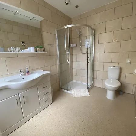 The Libra - Adults Only With Carpark Pensionat 3*