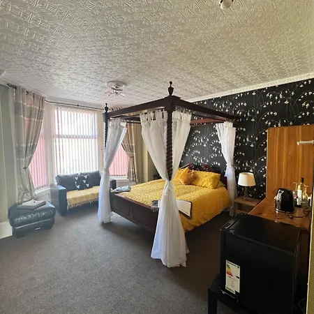 The Holmlea Guest house Blackpool
