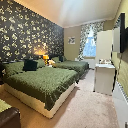 The Holmlea Guest house 3*