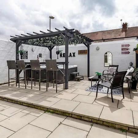 Holiday home Ocean Hot Tub - Sleeps 11