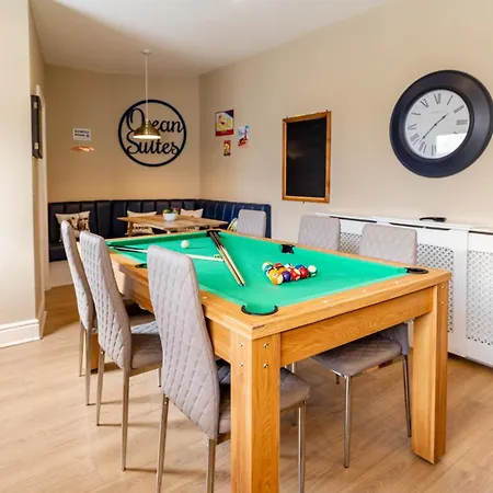 Ocean Hot Tub - Sleeps 11 Holiday home Blackpool