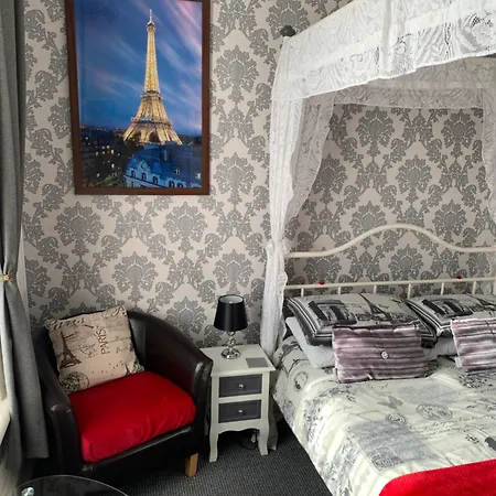 Pensionat Hornby Villa- 4star B&b-couples & Families Only