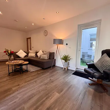 Apartment Franks 1 - Outdoor Courtyard - Sleeps 6