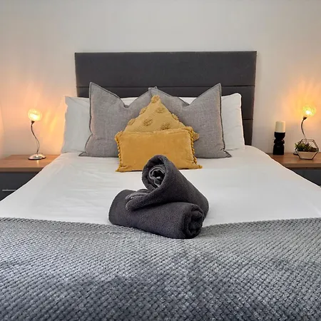 Franks 3 - Sleeps 4 * Blackpool
