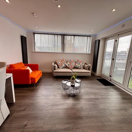 Apartment Franks 4 - Roof Terrace - Sleeps 6 Blackpool