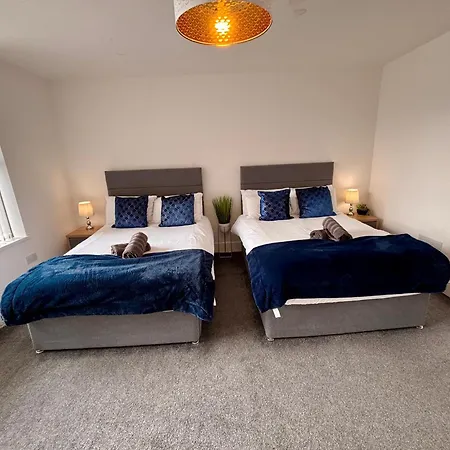 Franks 4 - Roof Terrace - Sleeps 6 Apartment