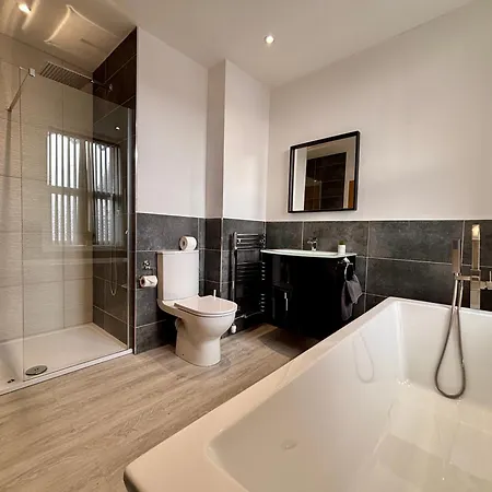 Apartment Franks 4 - Roof Terrace - Sleeps 6