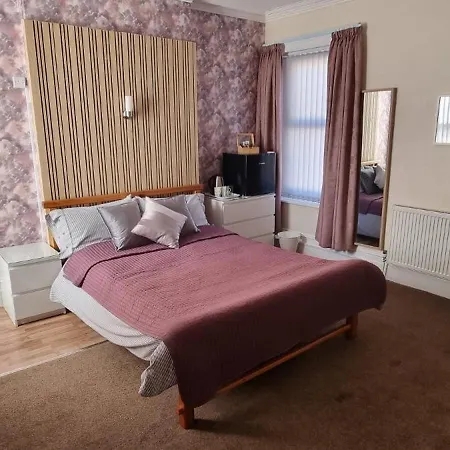 Number Twenty Five Guest house *