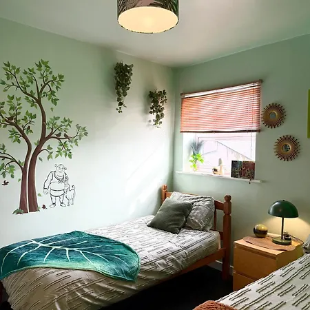 Winter Gardens Large Modern Holiday home Blackpool