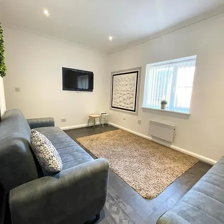 South Pier Apartments - Close To Pleasure Beach And Seafront Apartment