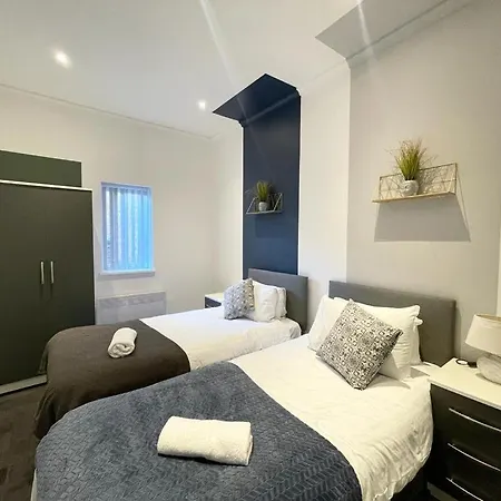 Apartment South Pier Apartments - Close To Pleasure Beach And Seafront
