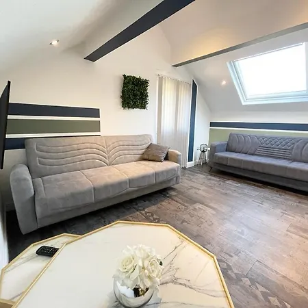 Apartment South Pier Apartments - Close To Pleasure Beach And Seafront Blackpool