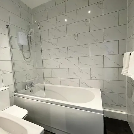 South Pier Apartments - Close To Pleasure Beach And Seafront