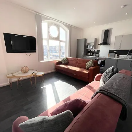 South Pier Apartments - Close To Pleasure Beach And Seafront Apartment