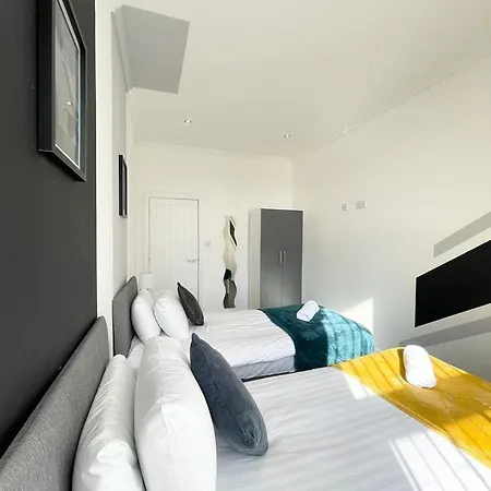 Apartment South Pier Apartments - Close To Pleasure Beach And Seafront