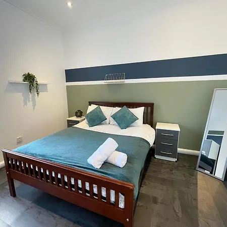 South Pier Apartments - Close To Pleasure Beach And Seafront *