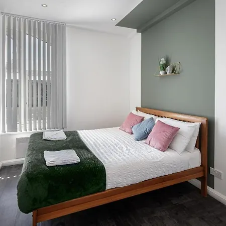 Apartment South Pier Apartments - Close To Pleasure Beach And Seafront
