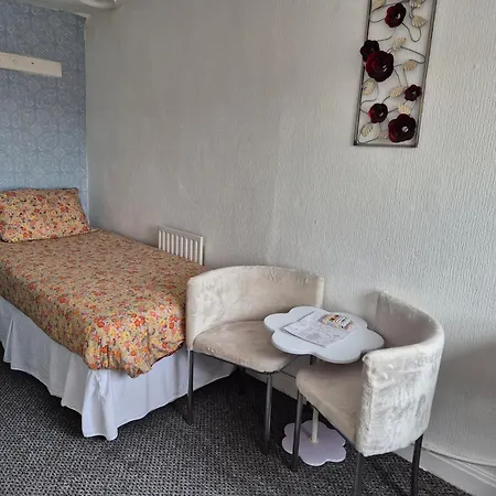 Glendor Hotel *