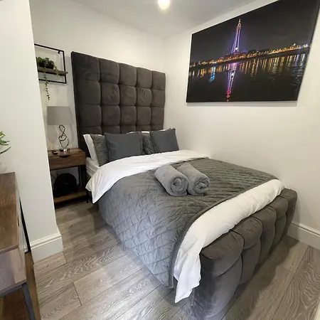 Osborne Luxury Hot Tub And Jacuzzi * Blackpool