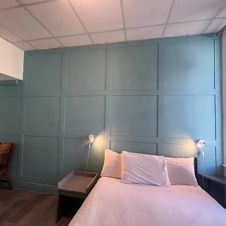 Hotel Calypso 2*