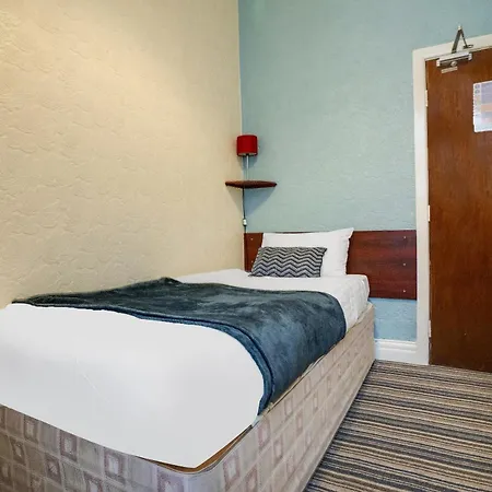 St Kildas, Hotel