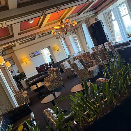 大不列颠萨伏伊酒店 酒店