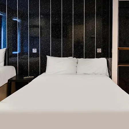 黑池哈尔兰德酒店 2* 黑潭
