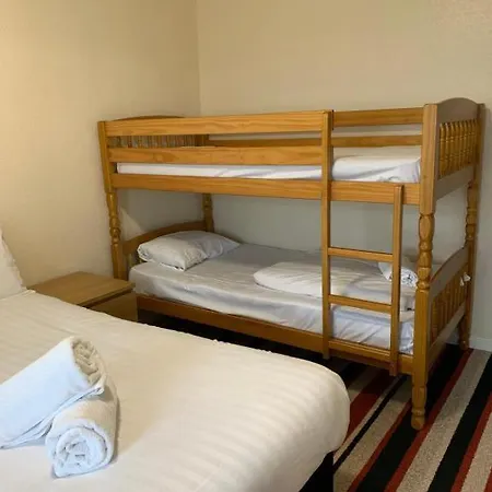 Oyo Wave Crest 4* Blackpool