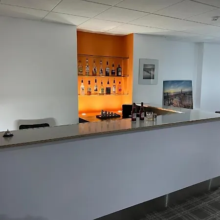 Oyo Wave Crest Otel 4*