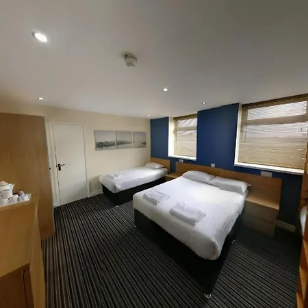 Oyo Wave Crest 4* Blackpool