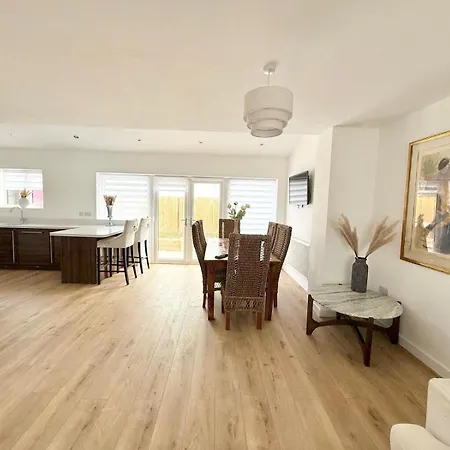 Holiday home Lytham House Retreat - Free Parking Blackpool
