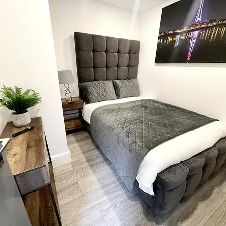 Apartment Osborne Luxury Hot Tub And Jacuzzi
