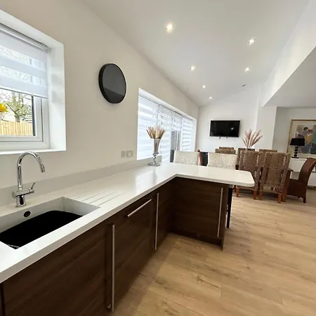 Holiday home Lytham House Retreat - Free Parking