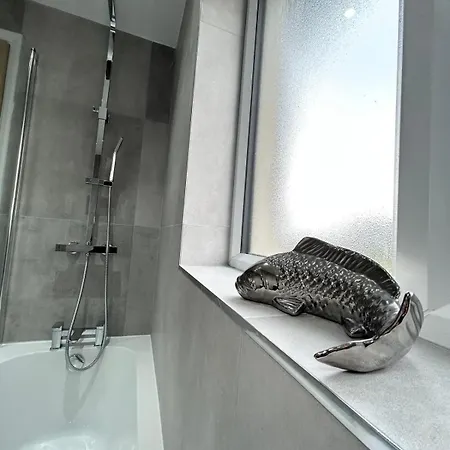 Holiday home Lytham House Retreat - Free Parking *