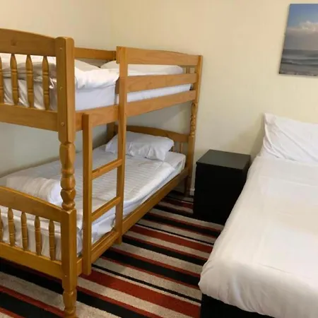 Oyo Wave Crest Otel