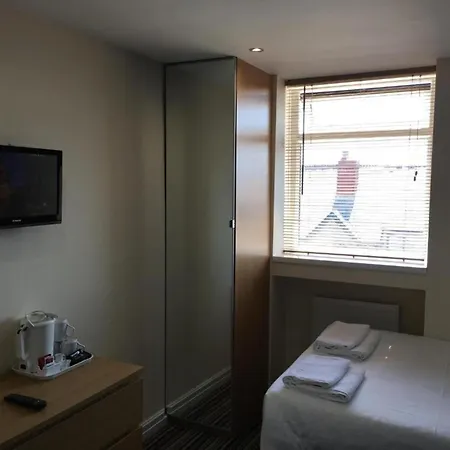 Oyo Wave Crest Otel Blackpool