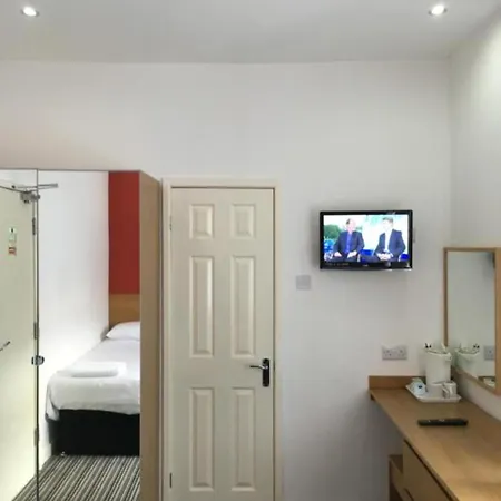 Oyo Wave Crest Otel