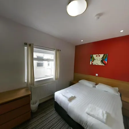 Otel Oyo Wave Crest 4*