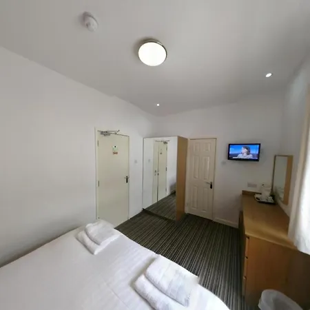 Otel Oyo Wave Crest Blackpool
