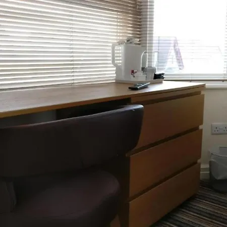 Oyo Wave Crest Otel 4*