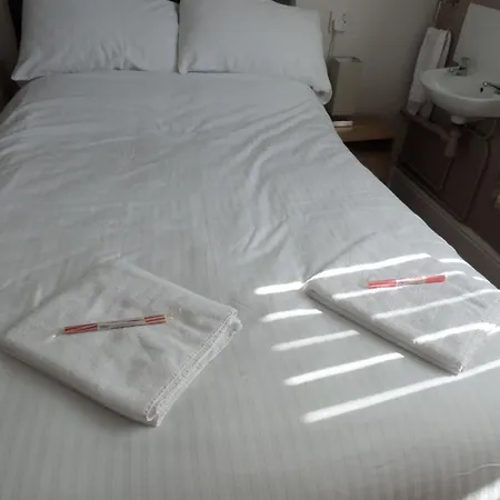 Nathans Bed & Breakfast Blackpool